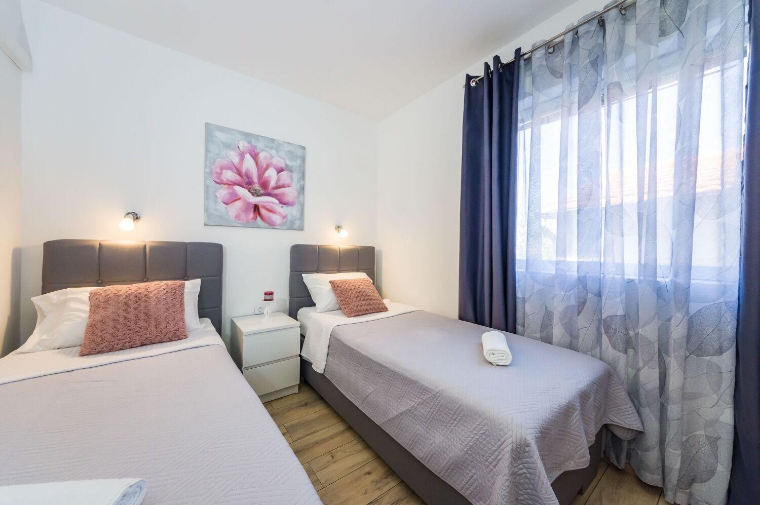 Apartments Dreamy - Free Parking Nin Dış mekan fotoğraf